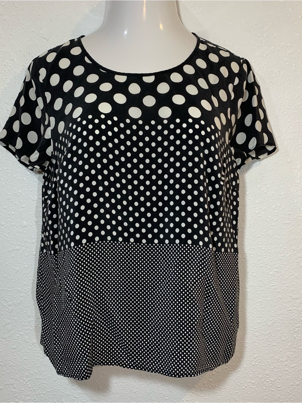 Talbots 100% Silk Black White Mixed Polka Dot Short Sleeve Blouse Top Size 12